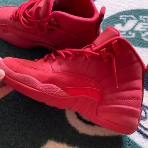Gym red Jordan 12s